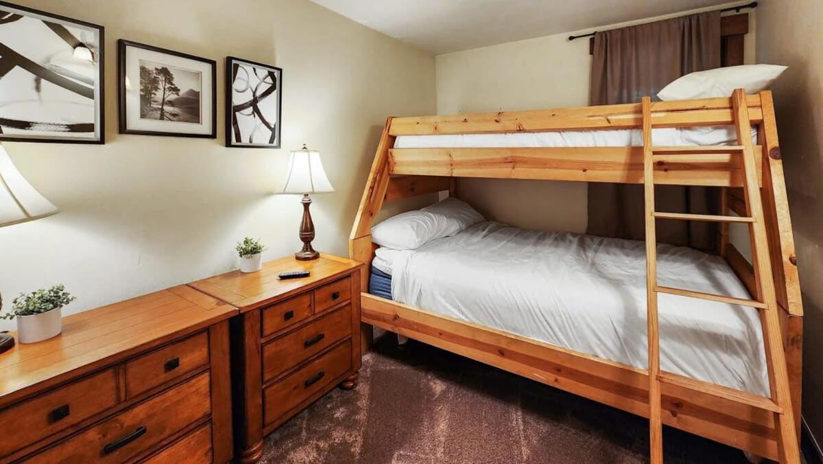 Cozy 2 Bedroom Condo In Town Walk To Main St Skiing 브레켄리지 외부 사진